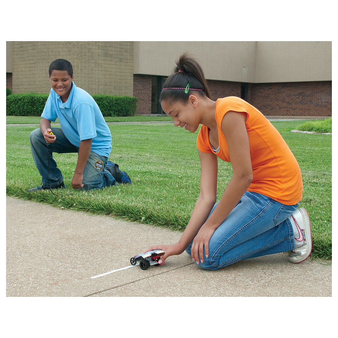 SunEzoon Solar Car - Image 4