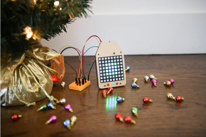 Piper Make Light Show - Image 4